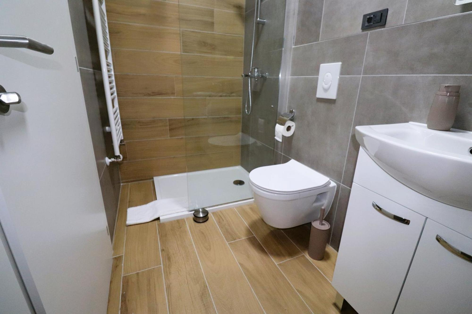Rooms Matic Velika Mlaka Exterior foto